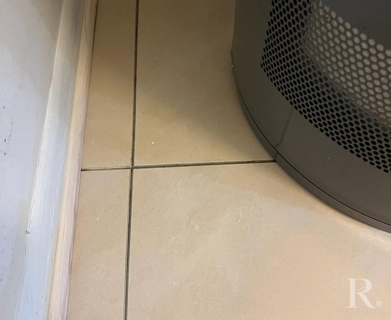 Tile and grout detail: after cleaning