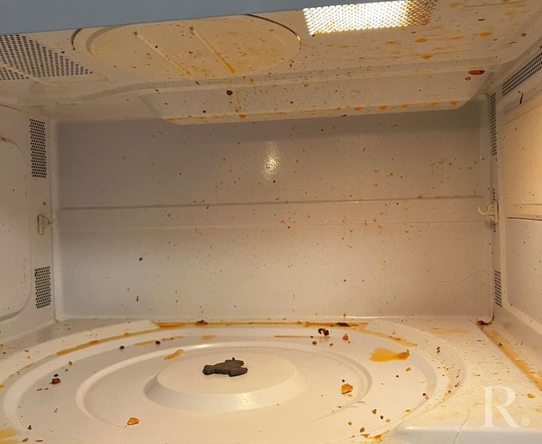 Inside the microwave: before cleaning
